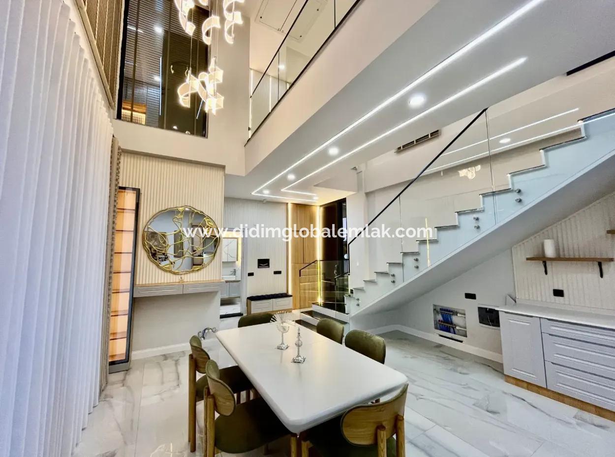 Didim Efeler Mahallesi'nde Lüks Villa