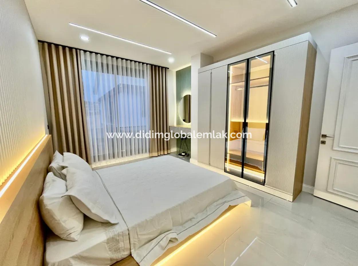 Didim Efeler Mahallesi'nde Lüks Villa