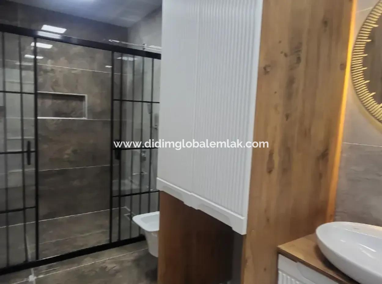 Villa Zu Verkaufen In Altinkum, Didim 4 In 1 Mit Pool