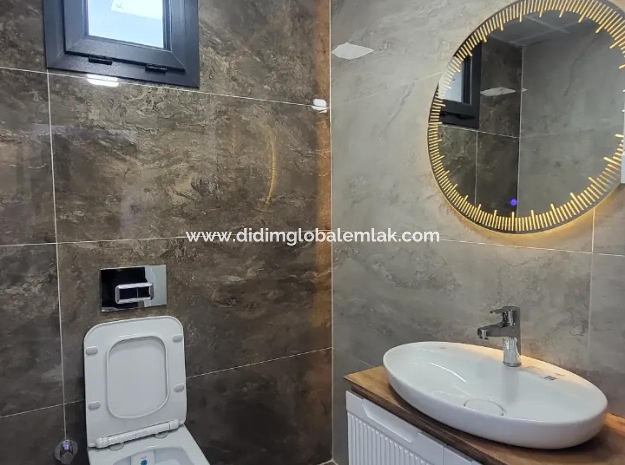 Villa Zu Verkaufen In Altinkum, Didim 4 In 1 Mit Pool