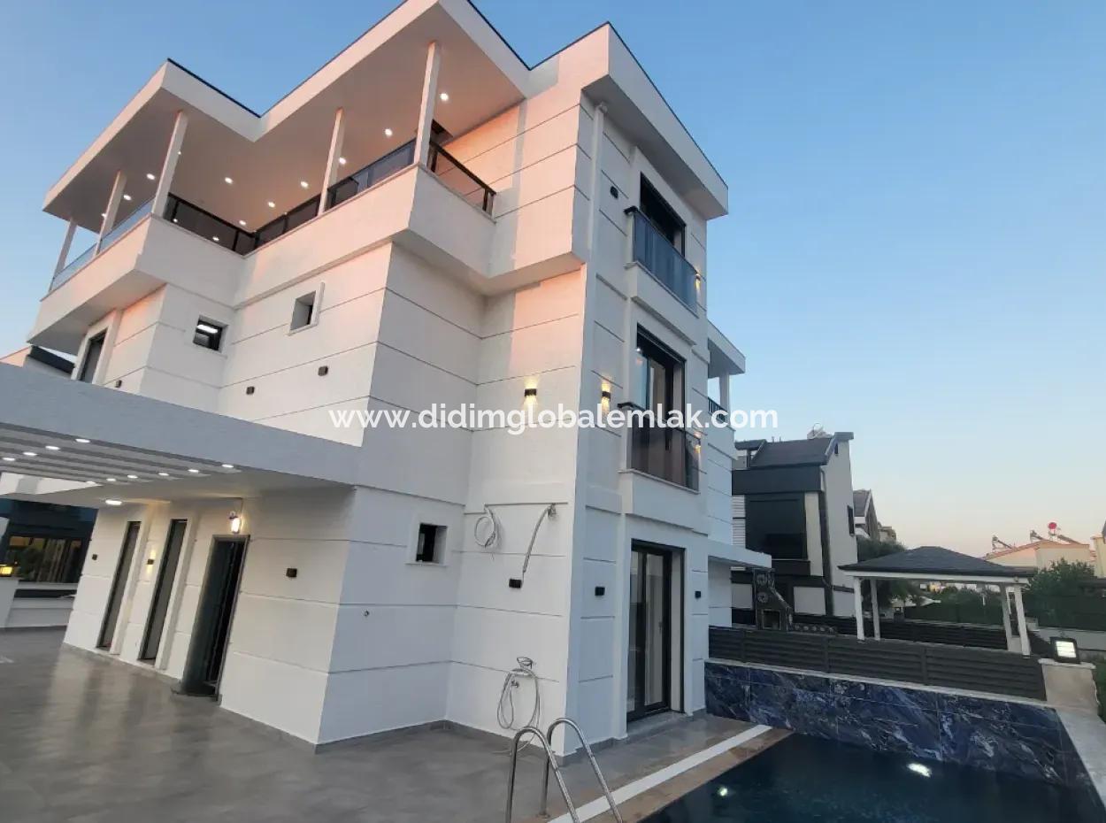 Villa Zu Verkaufen In Altinkum, Didim 4 In 1 Mit Pool