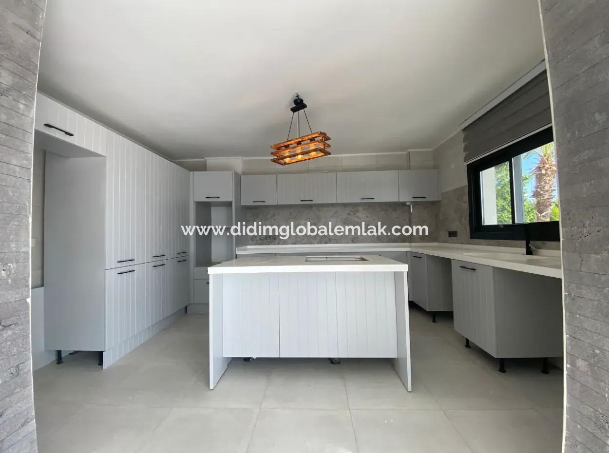 Detached Luxury Villa For Sale In Didim, Aydin