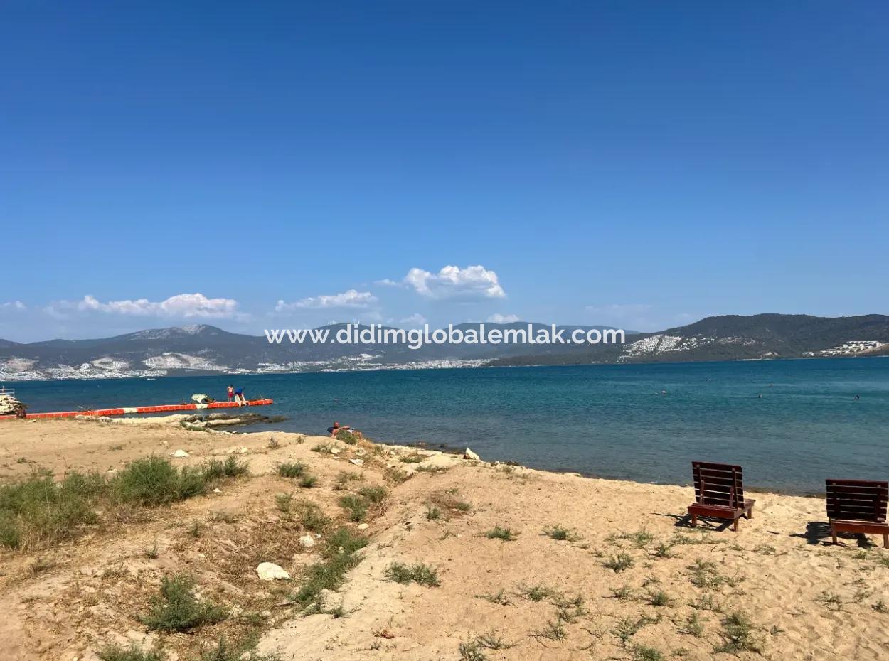 Didim Fevzipaşa, Mercimek Bölgesinde, Denize Sıfır Kocareis Sitesinde Satılık 3+1 Villa