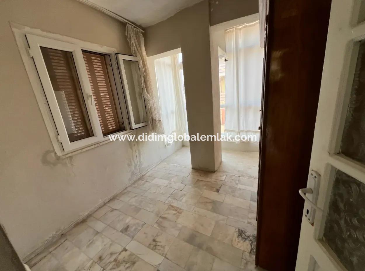 Didim Fevzipaşa, Mercimek Bölgesinde, Denize Sıfır Kocareis Sitesinde Satılık 3+1 Villa