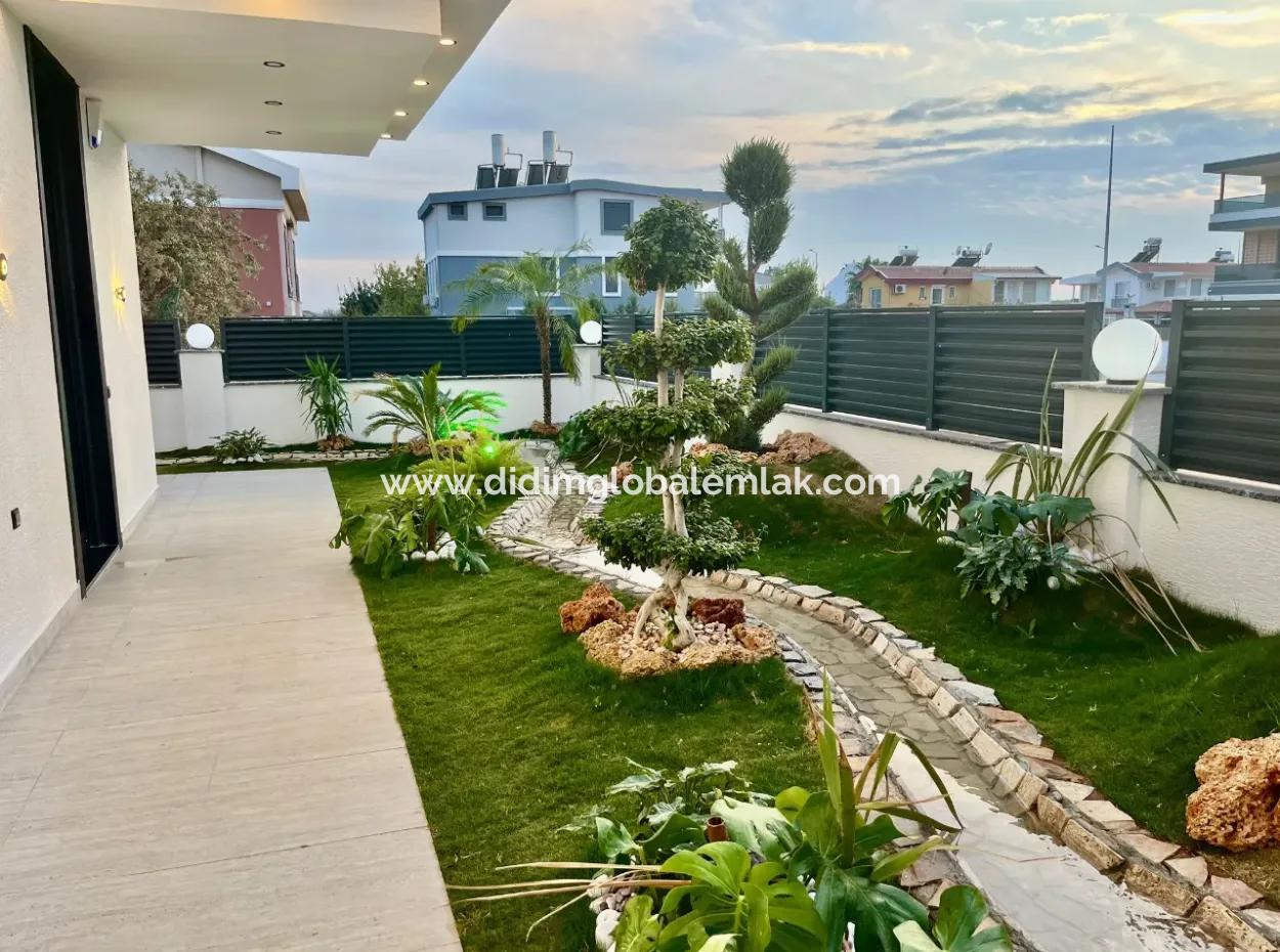 Didim Efeler Mahallesi'nde Müstakil Villa