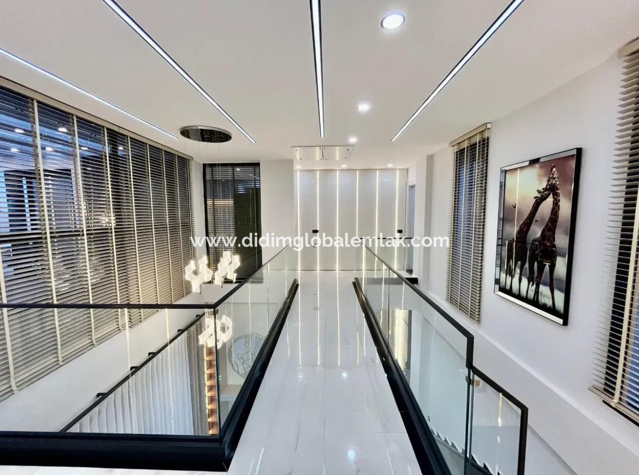 Didim Efeler Mahallesi'nde Müstakil Villa