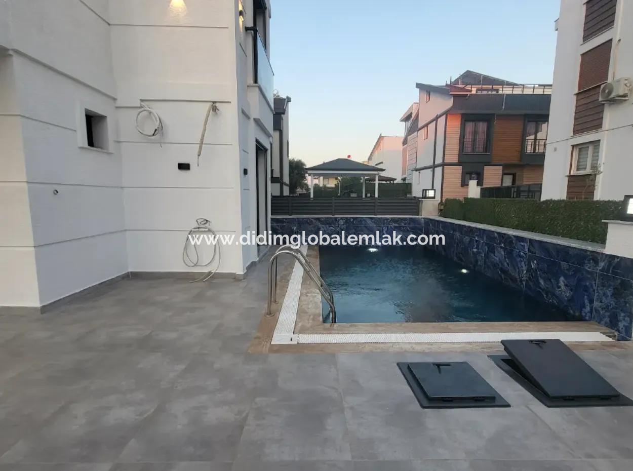 Didim Altınkum'da Satılık Villa 4+1 Havuzlu