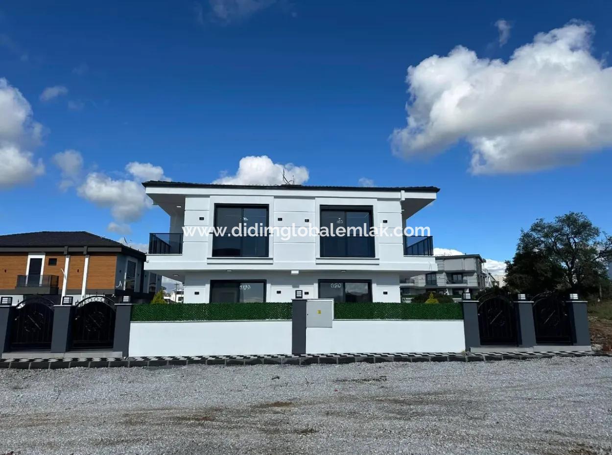 Didim Hisar Mahallesinde Satılık 3+1 Ayrı Mutfak Villalar